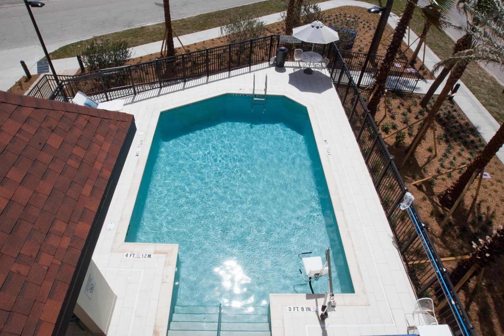 Fairfield Inn & Suites By Marriott Clearwater Beach Exterior foto