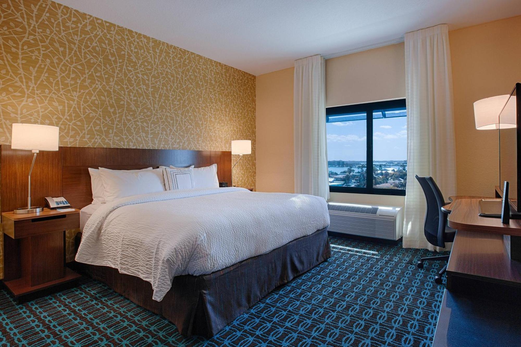 Fairfield Inn & Suites By Marriott Clearwater Beach Exterior foto